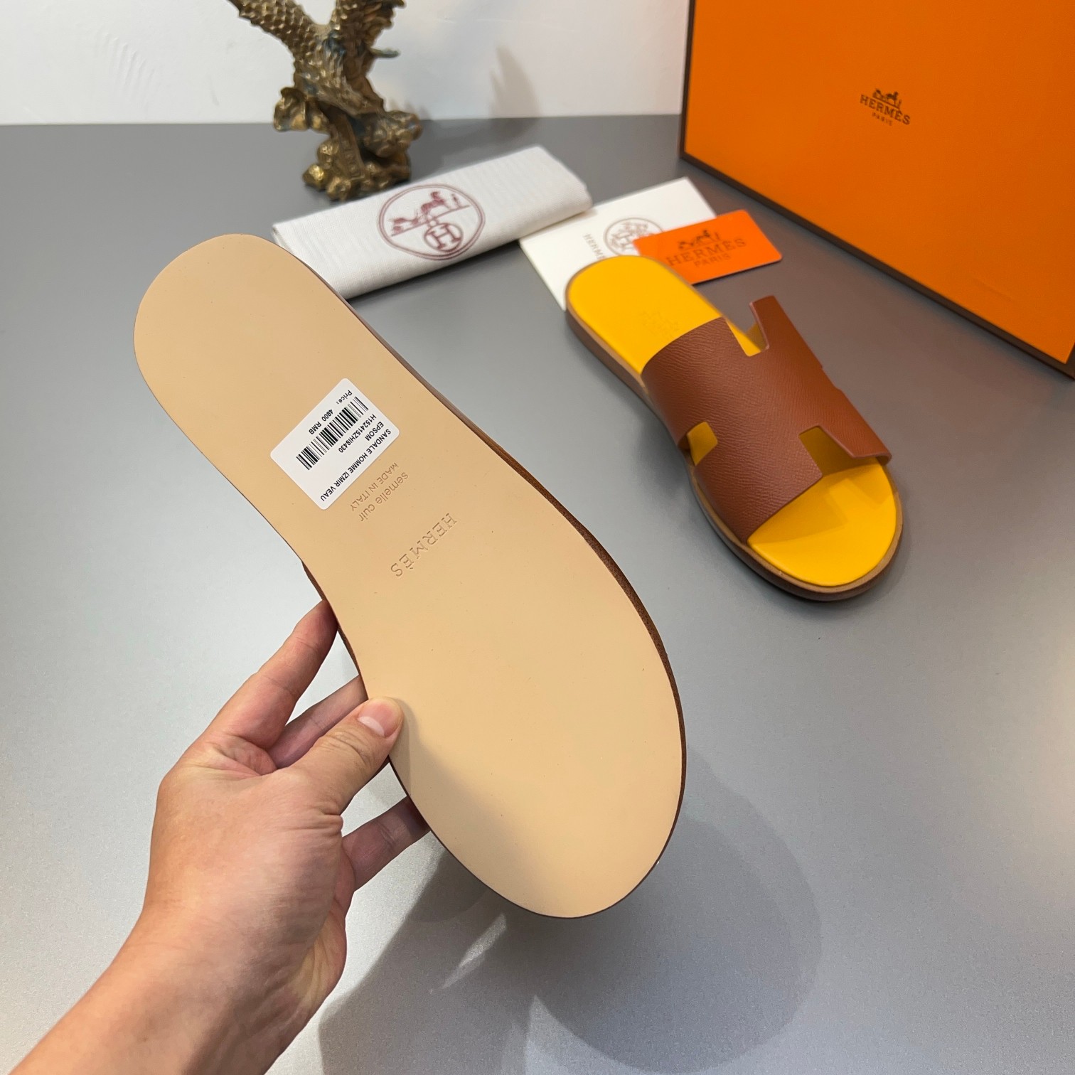 Precio de fábrica:110Hermes Hermes sitio web oficial última sincronización contador nuevo oran color