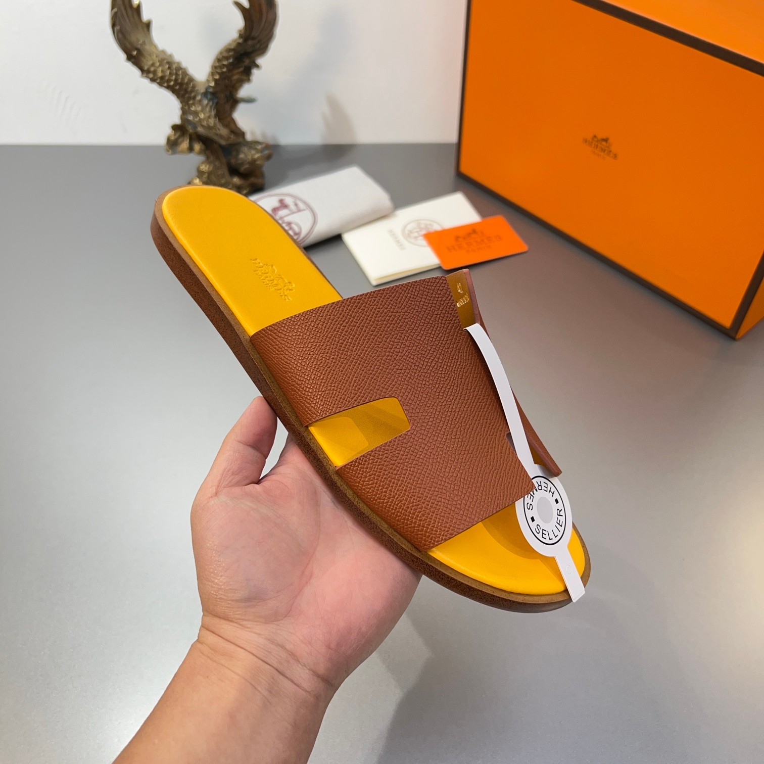 Precio de fábrica:110Hermes Hermes sitio web oficial última sincronización contador nuevo oran color