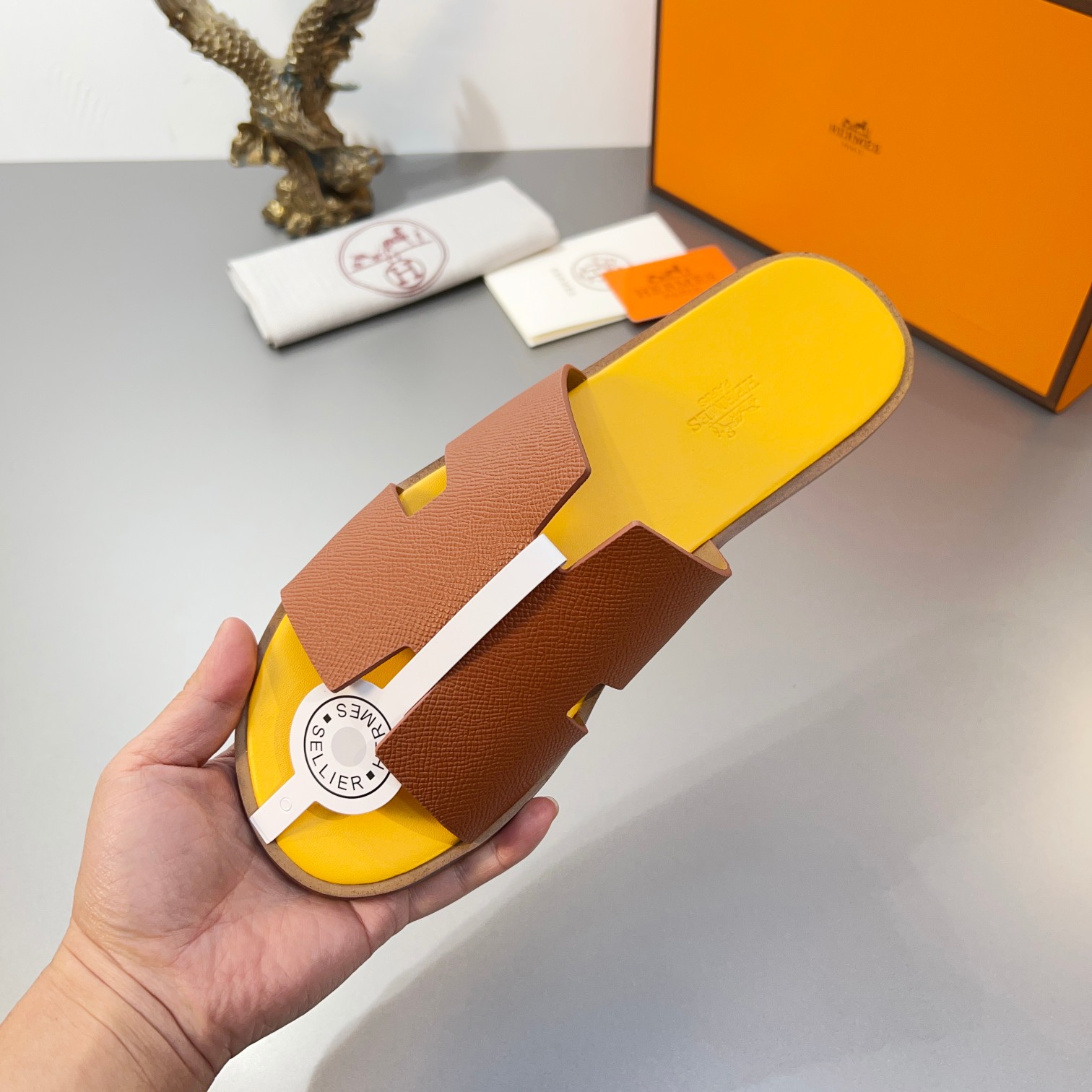 Precio de fábrica:110Hermes Hermes sitio web oficial última sincronización contador nuevo oran color