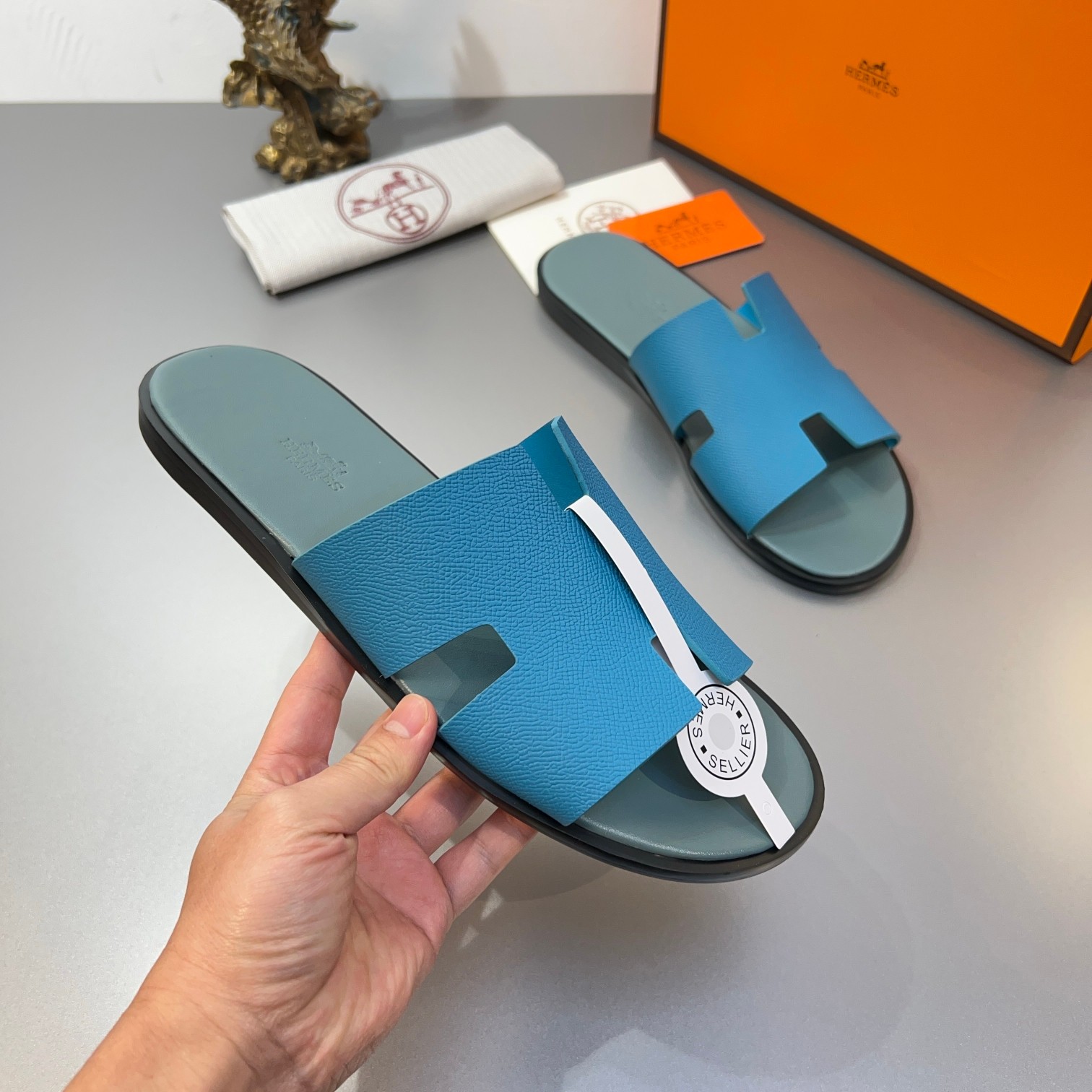 Precio de fábrica:110Hermes Hermes sitio web oficial última sincronización contador nuevo oran color