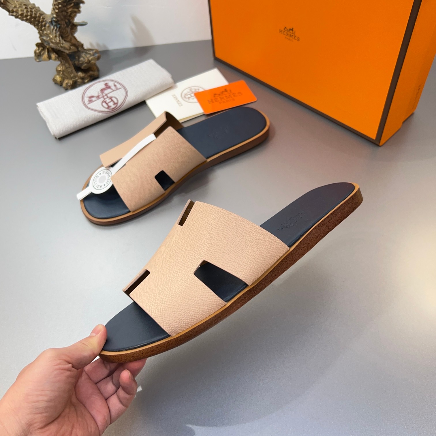 Precio de fábrica:110Hermes Hermes sitio web oficial última sincronización contador nuevo oran color