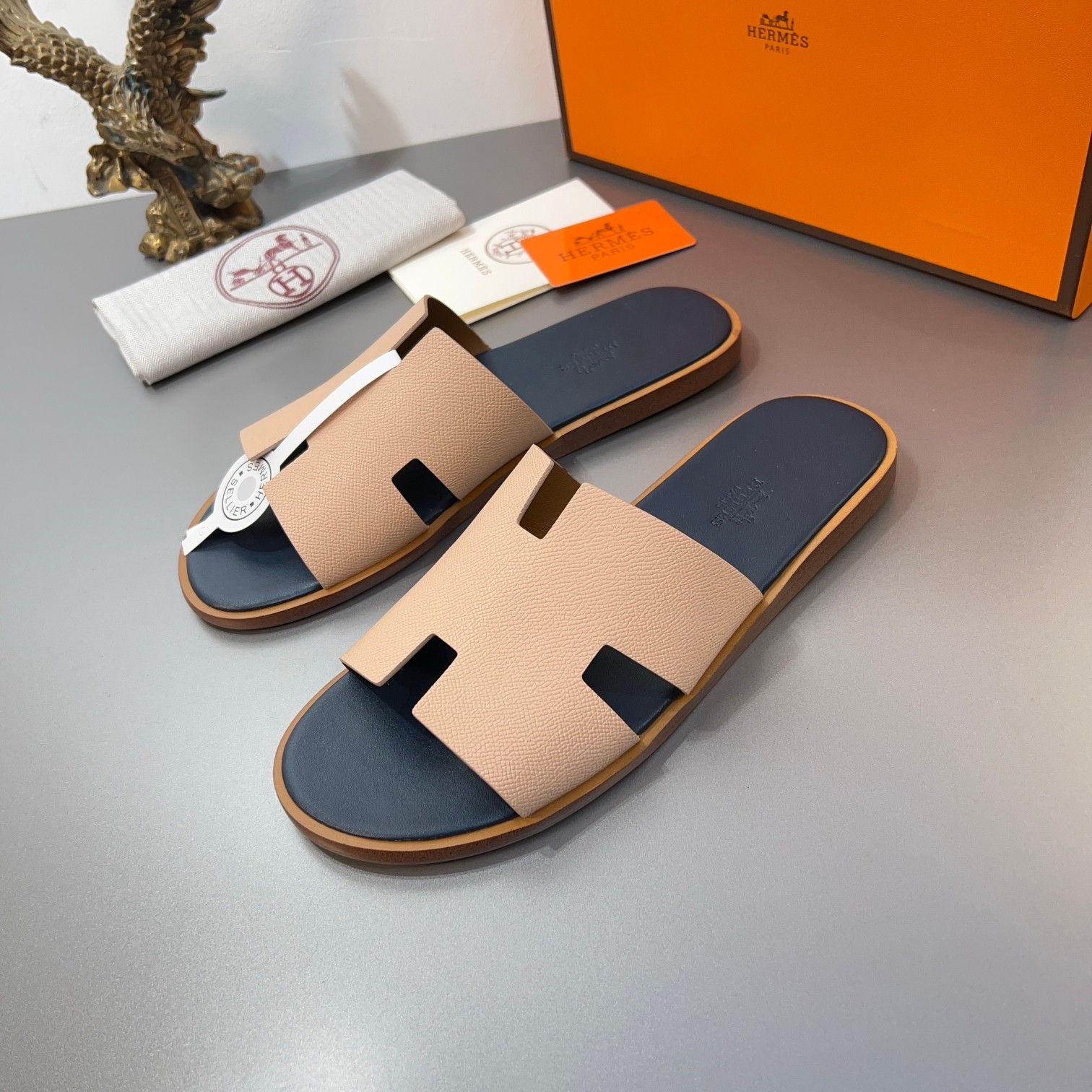Precio de fábrica:110Hermes Hermes sitio web oficial última sincronización contador nuevo oran color