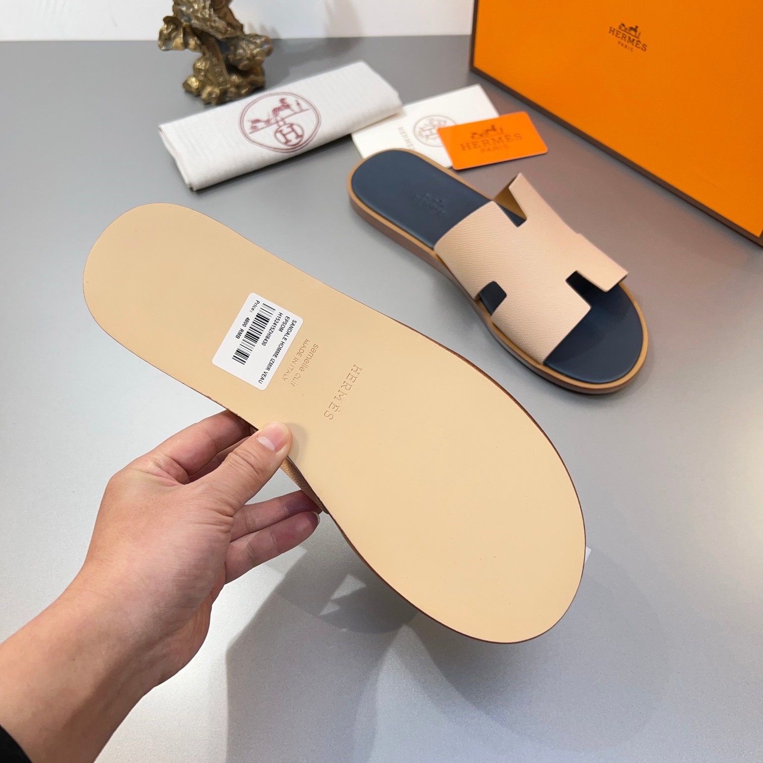 Precio de fábrica:110Hermes Hermes sitio web oficial última sincronización contador nuevo oran color