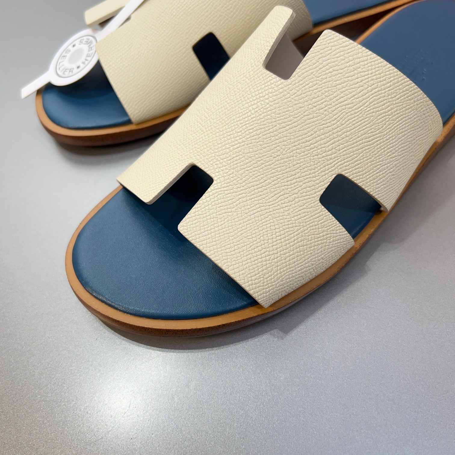 Precio de fábrica:110Hermes Hermes sitio web oficial última sincronización contador nuevo oran color