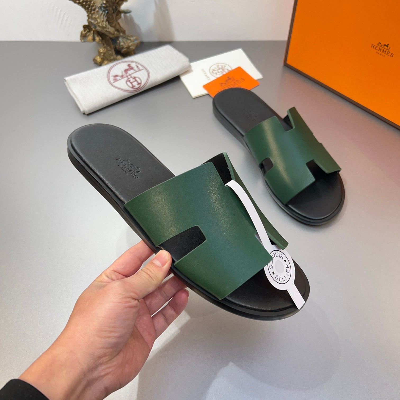 Precio de fábrica:110Hermes Hermes sitio web oficial última sincronización contador nuevo oran color