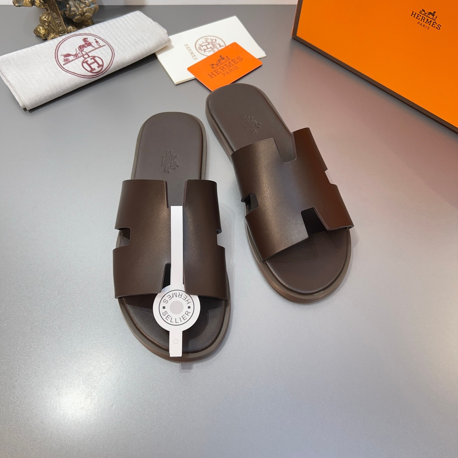 Precio de fábrica:110Hermes Hermes sitio web oficial última sincronización contador nuevo oran color