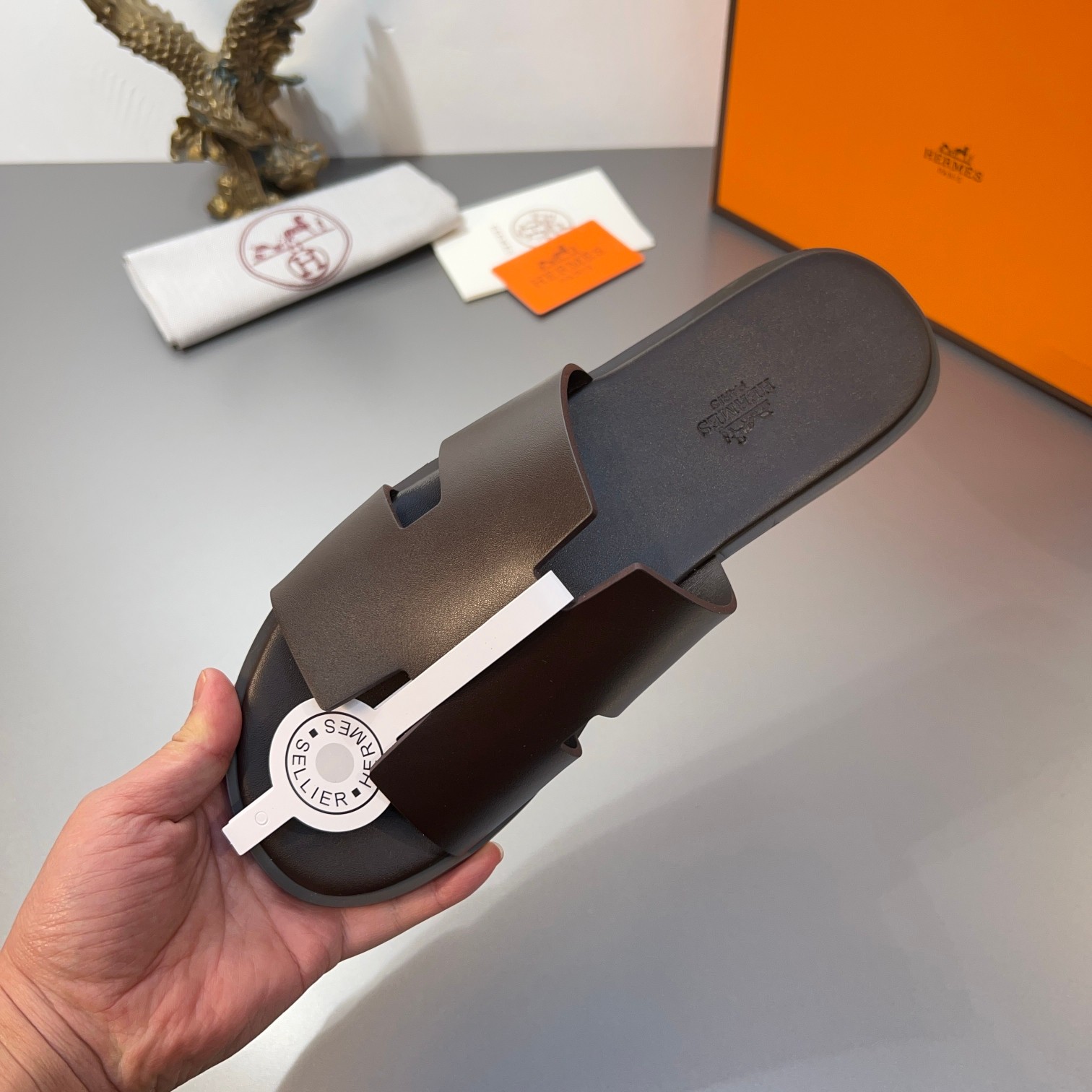 Precio de fábrica:110Hermes Hermes sitio web oficial última sincronización contador nuevo oran color