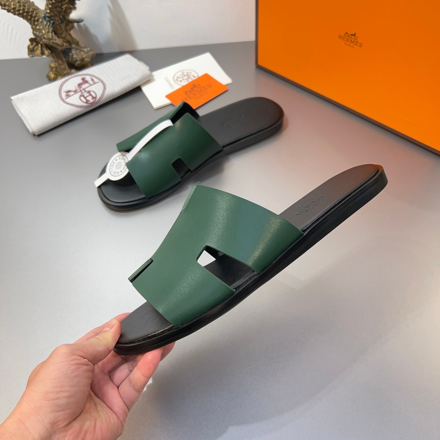 Precio de fábrica:110Hermes Hermes sitio web oficial última sincronización contador nuevo oran color