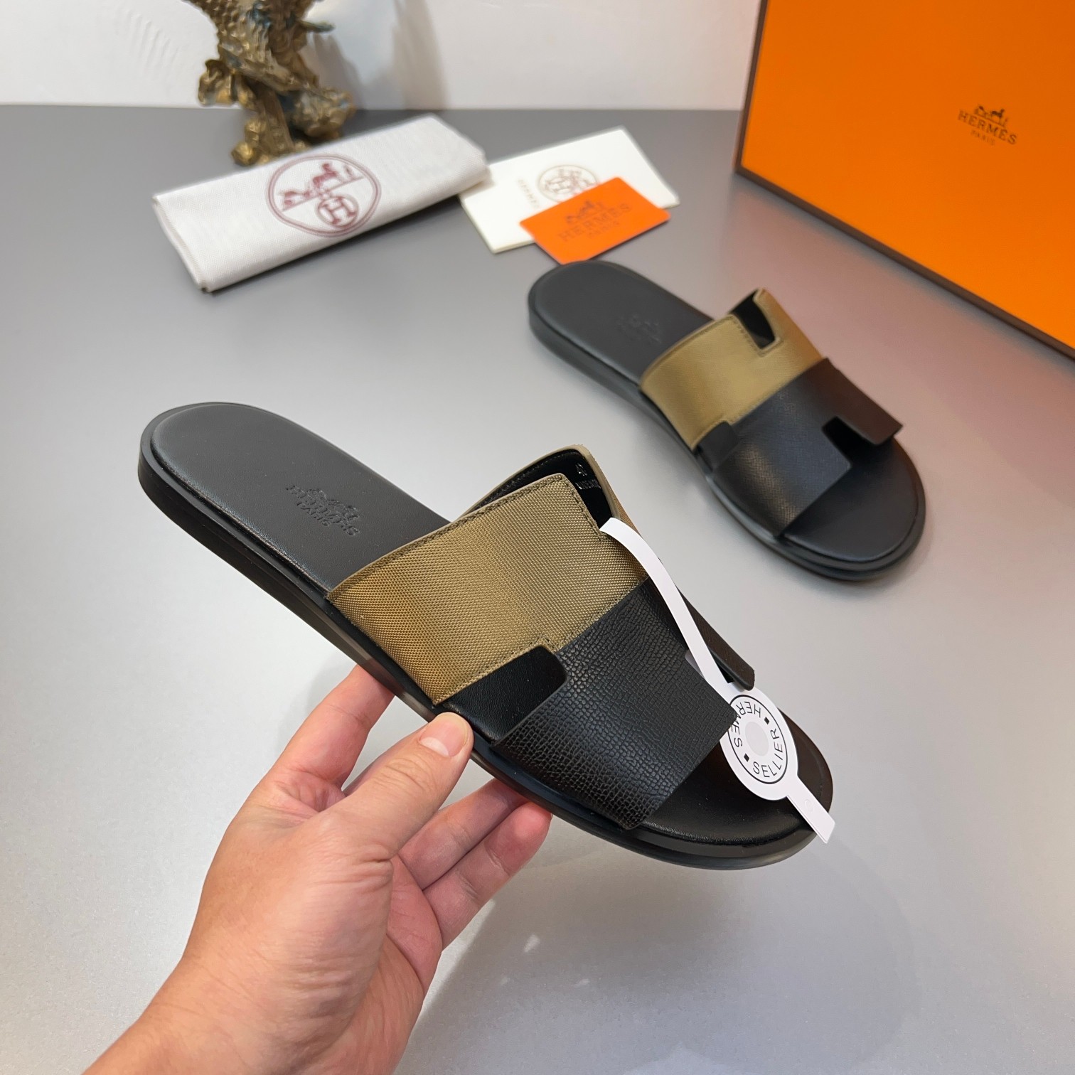 Precio de fábrica:110Hermes Hermes sitio web oficial última sincronización contador nuevo oran color