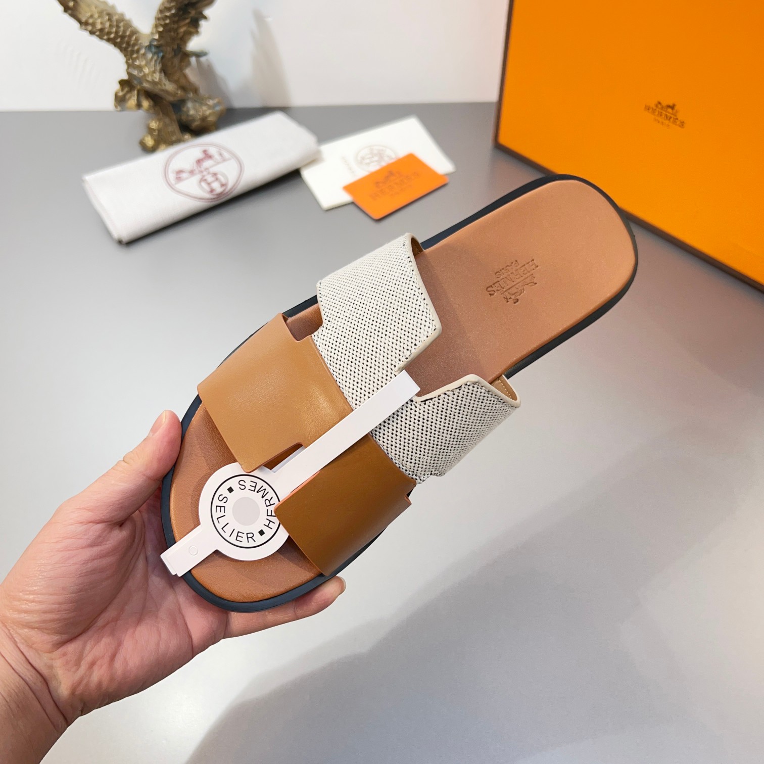 Precio de fábrica:110Hermes Hermes sitio web oficial última sincronización contador nuevo oran color