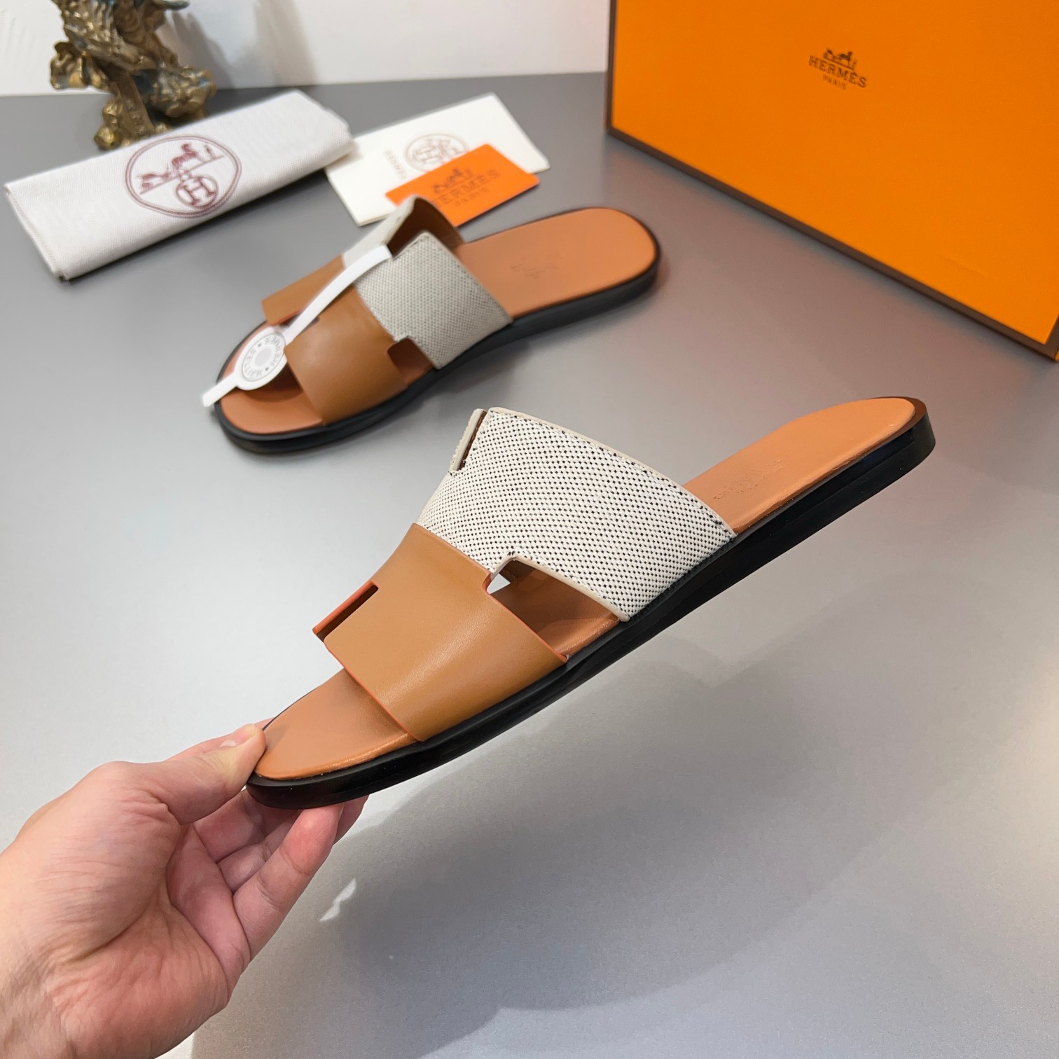 Precio de fábrica:110Hermes Hermes sitio web oficial última sincronización contador nuevo oran color
