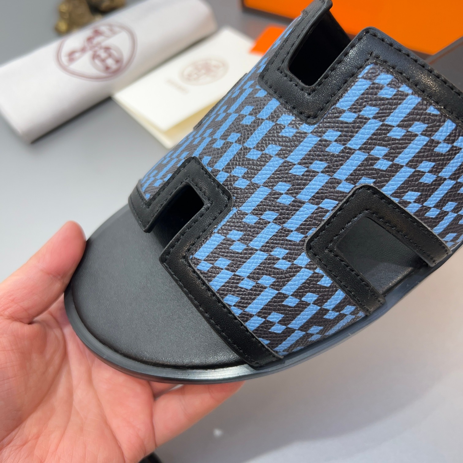 Precio de fábrica:110Hermes Hermes sitio web oficial última sincronización contador nuevo oran color