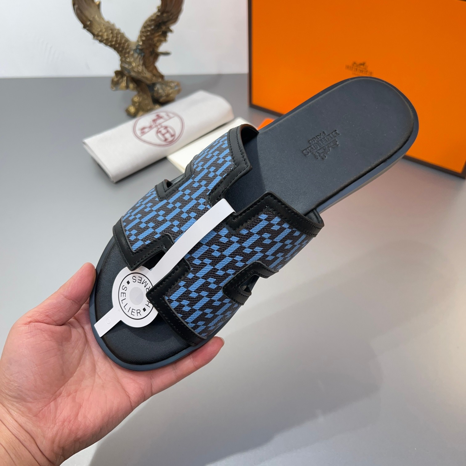 Precio de fábrica:110Hermes Hermes sitio web oficial última sincronización contador nuevo oran color
