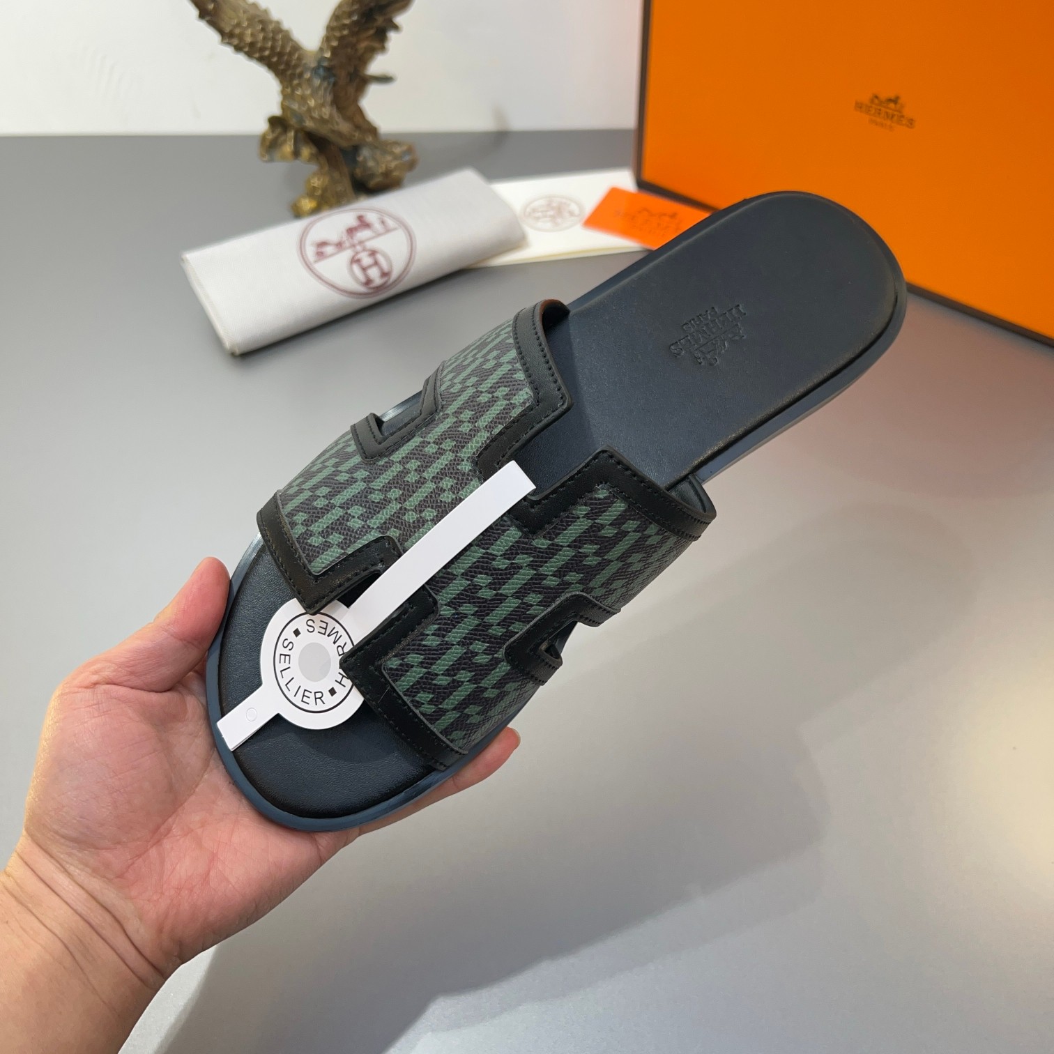 Precio de fábrica:110Hermes Hermes sitio web oficial última sincronización contador nuevo oran color