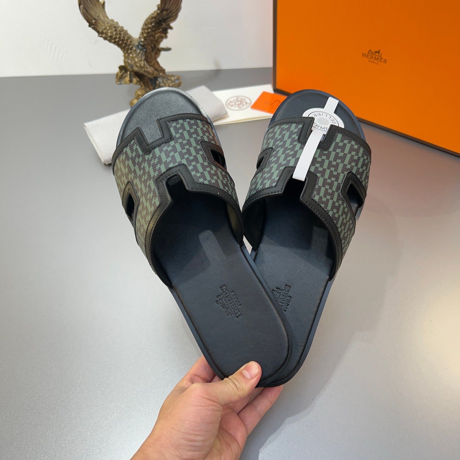 Precio de fábrica:110Hermes Hermes sitio web oficial última sincronización contador nuevo oran color