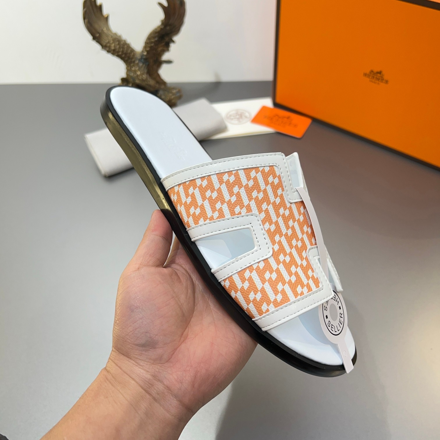 Precio de fábrica:110Hermes Hermes sitio web oficial última sincronización contador nuevo oran color
