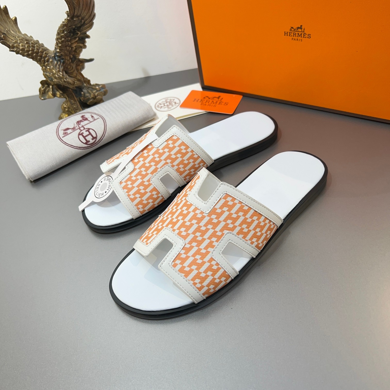 Precio de fábrica:110Hermes Hermes sitio web oficial última sincronización contador nuevo oran color