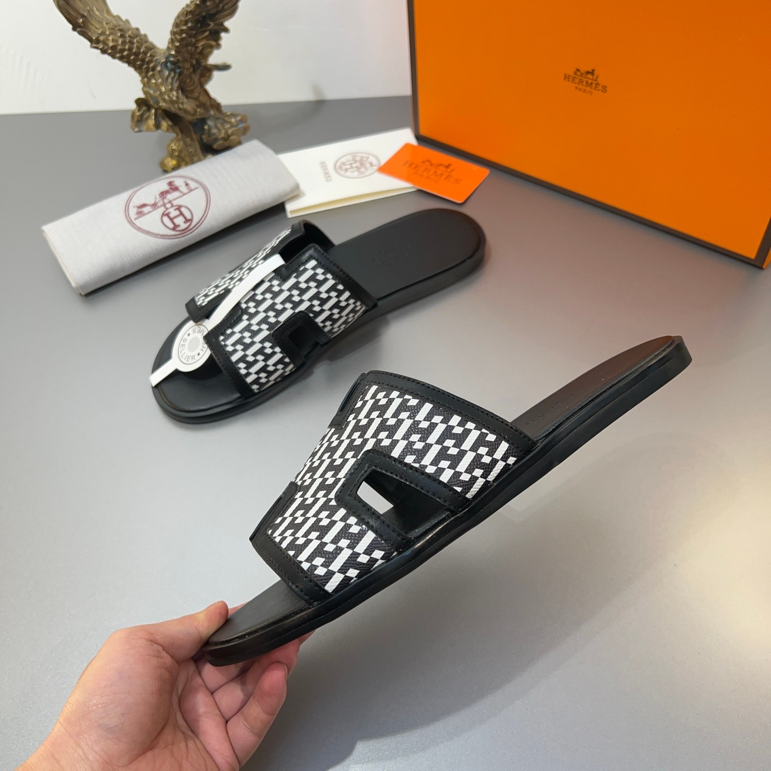 Precio de fábrica:110Hermes Hermes sitio web oficial última sincronización contador nuevo oran color