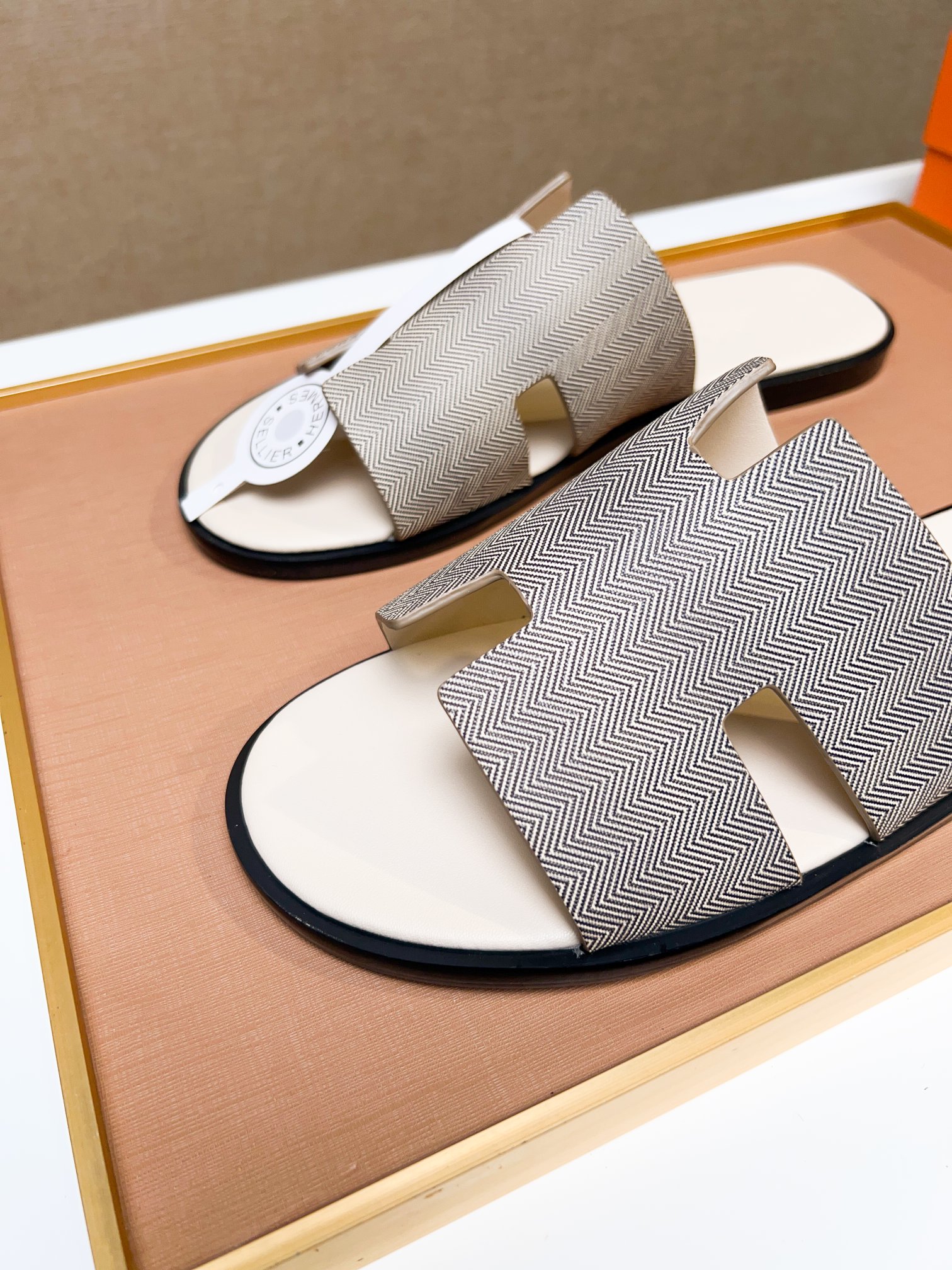 Hermes Style Leather Men's Shoes Lookbook Reference image 2