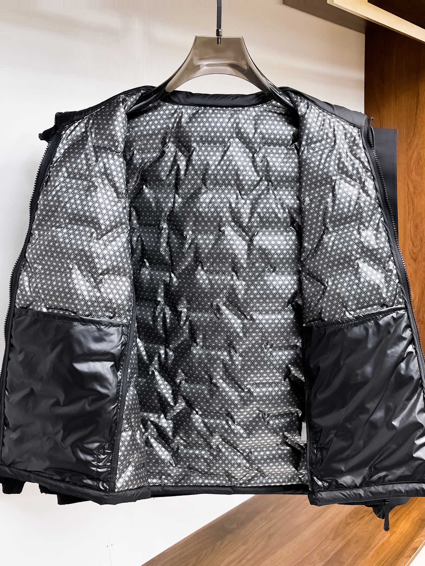 新款来袭 最高版本【始祖鸟】 三合一功能性户外性能 防风，防雨，90绒，ARCTERYX 始祖鸟硬壳顶级