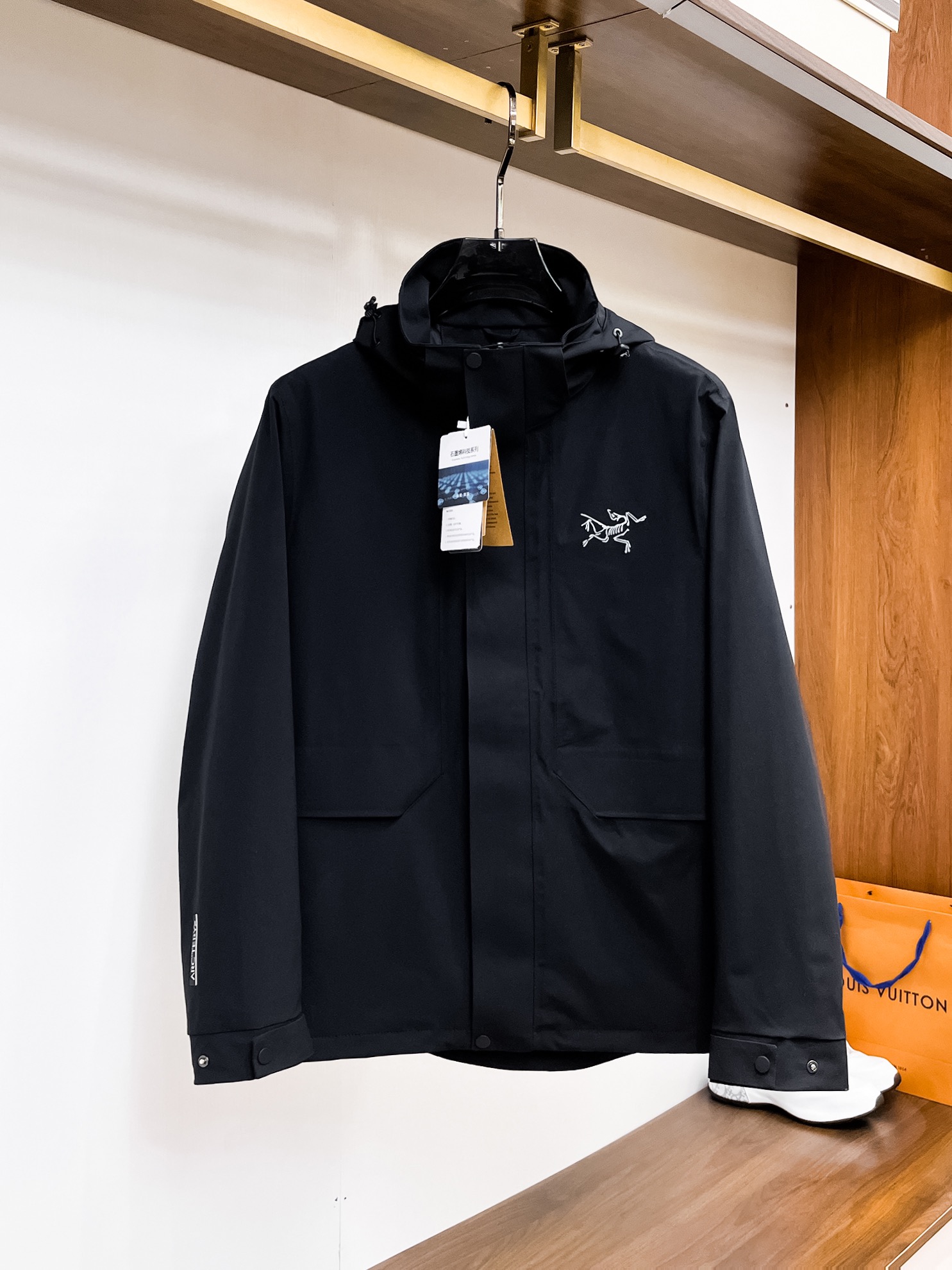 新款来袭 最高版本【始祖鸟】 三合一功能性户外性能 防风，防雨，90绒，ARCTERYX 始祖鸟硬壳顶级