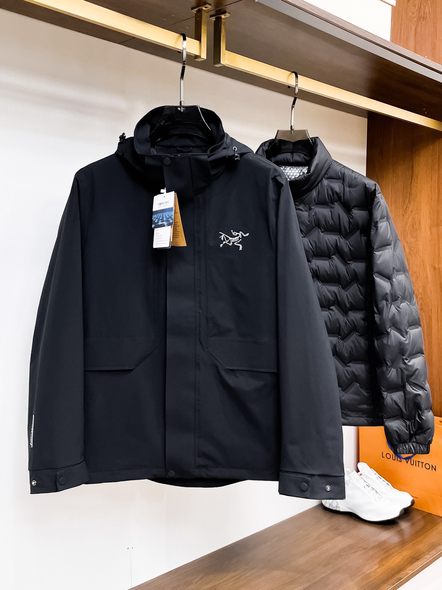 新款来袭 最高版本【始祖鸟】 三合一功能性户外性能 防风，防雨，90绒，ARCTERYX 始祖鸟硬壳顶级