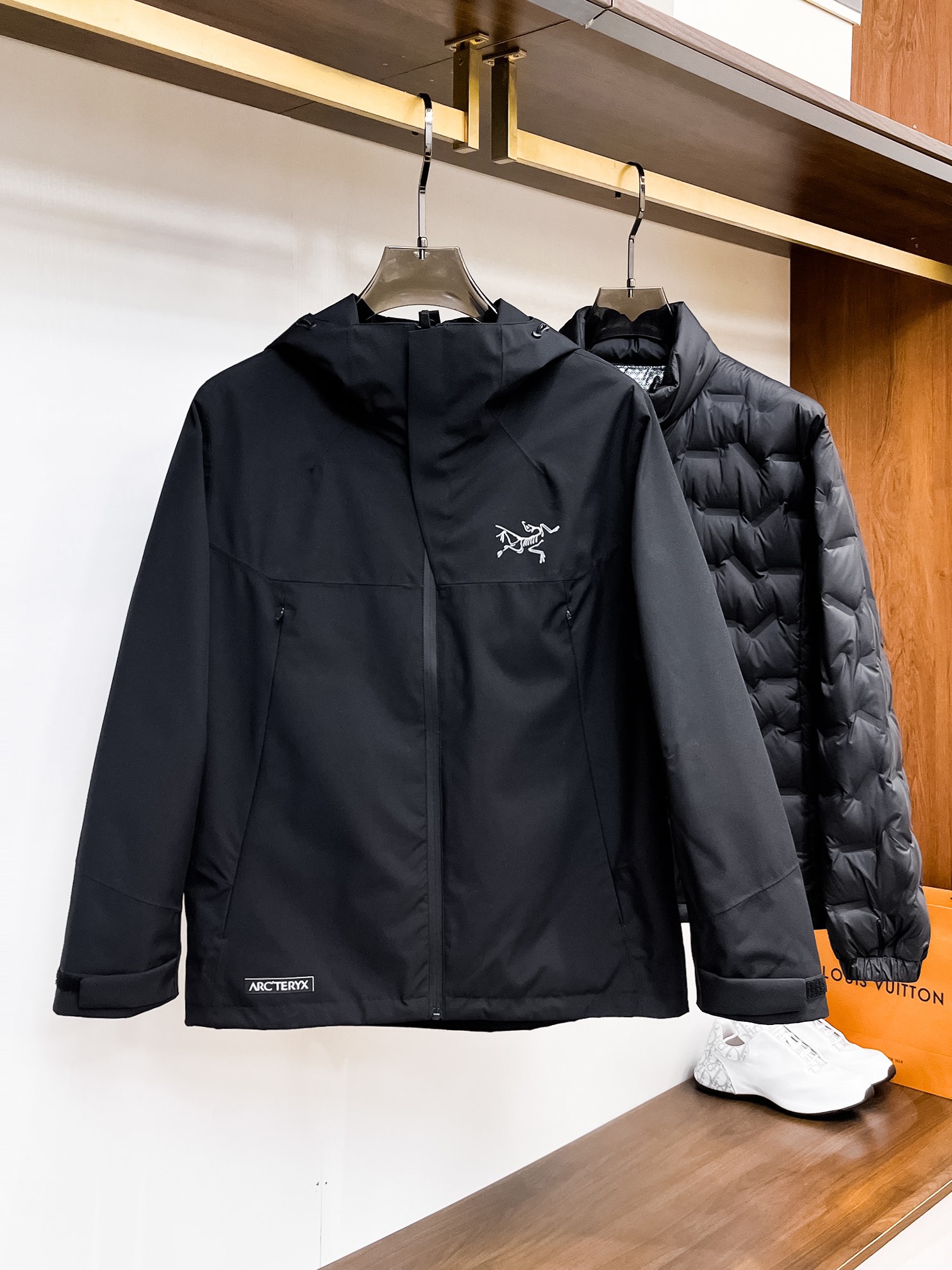 新款来袭 最高版本【始祖鸟】 三合一功能性户外性能 防风，防雨，90绒，ARCTERYX 始祖鸟硬壳顶级