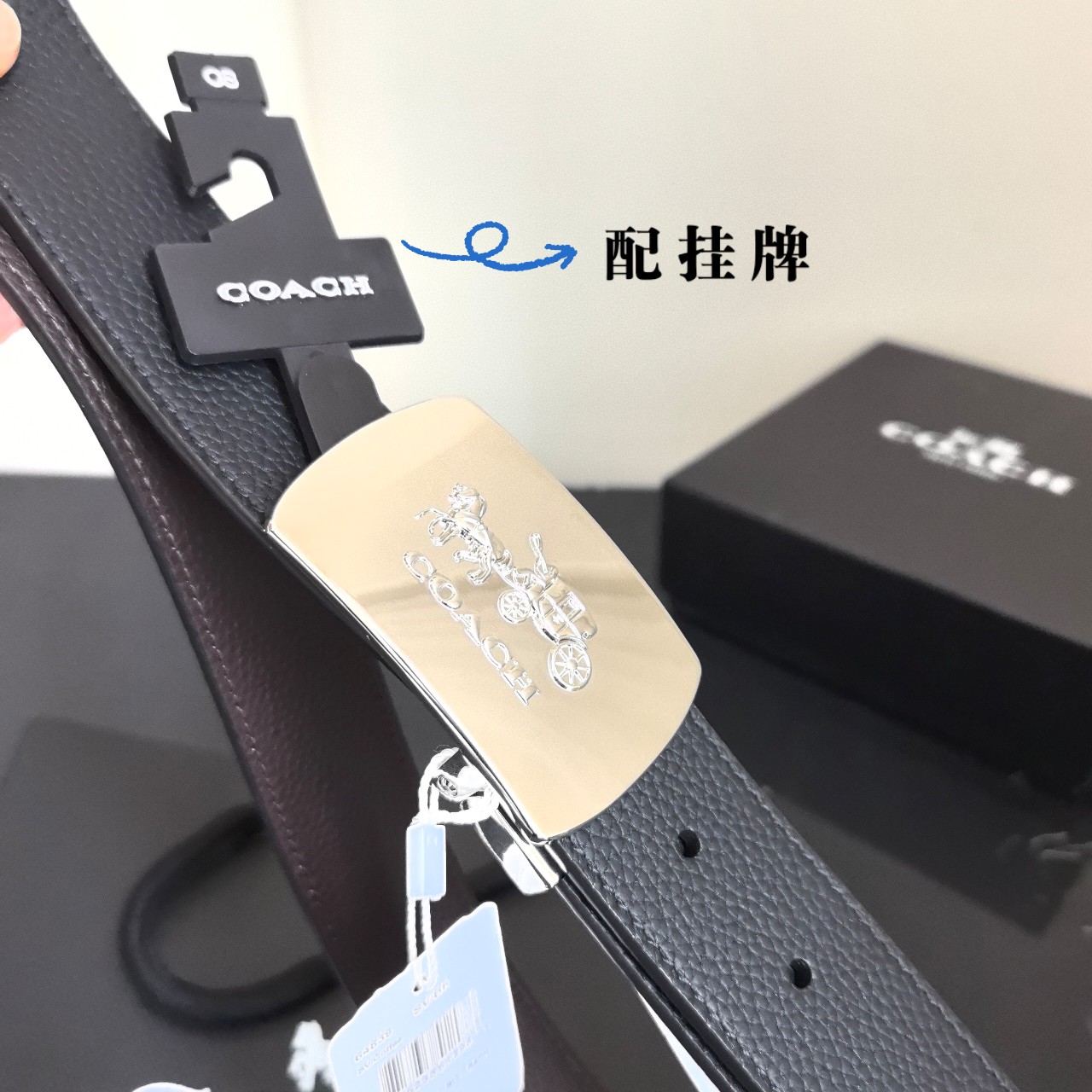 High-Quality Gold-Plated Grade-Class Coach Coach Crunch with Rotating Buttons