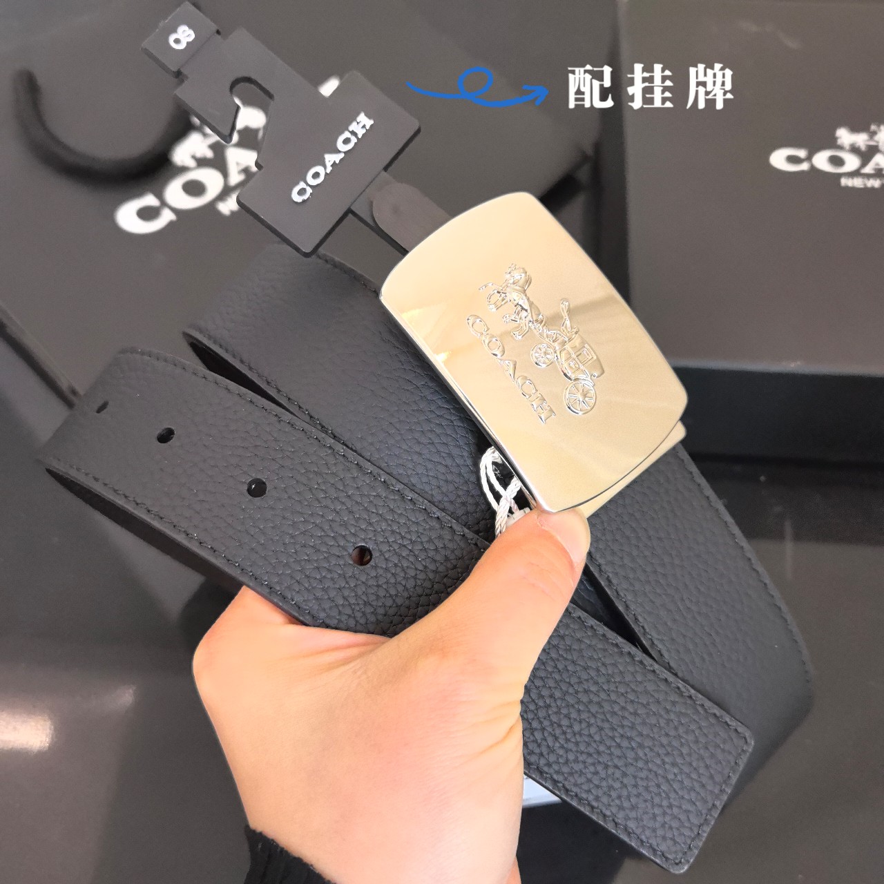 High-Quality Gold-Plated Grade-Class Coach Coach Crunch with Rotating Buttons - 图片 4