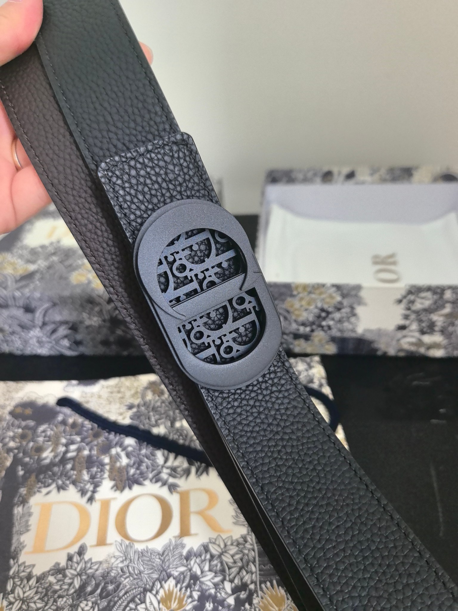 P cd家 3.4cm 原版五金扣头， 新款 双面可用 醒目的标志性徽标装点搭扣