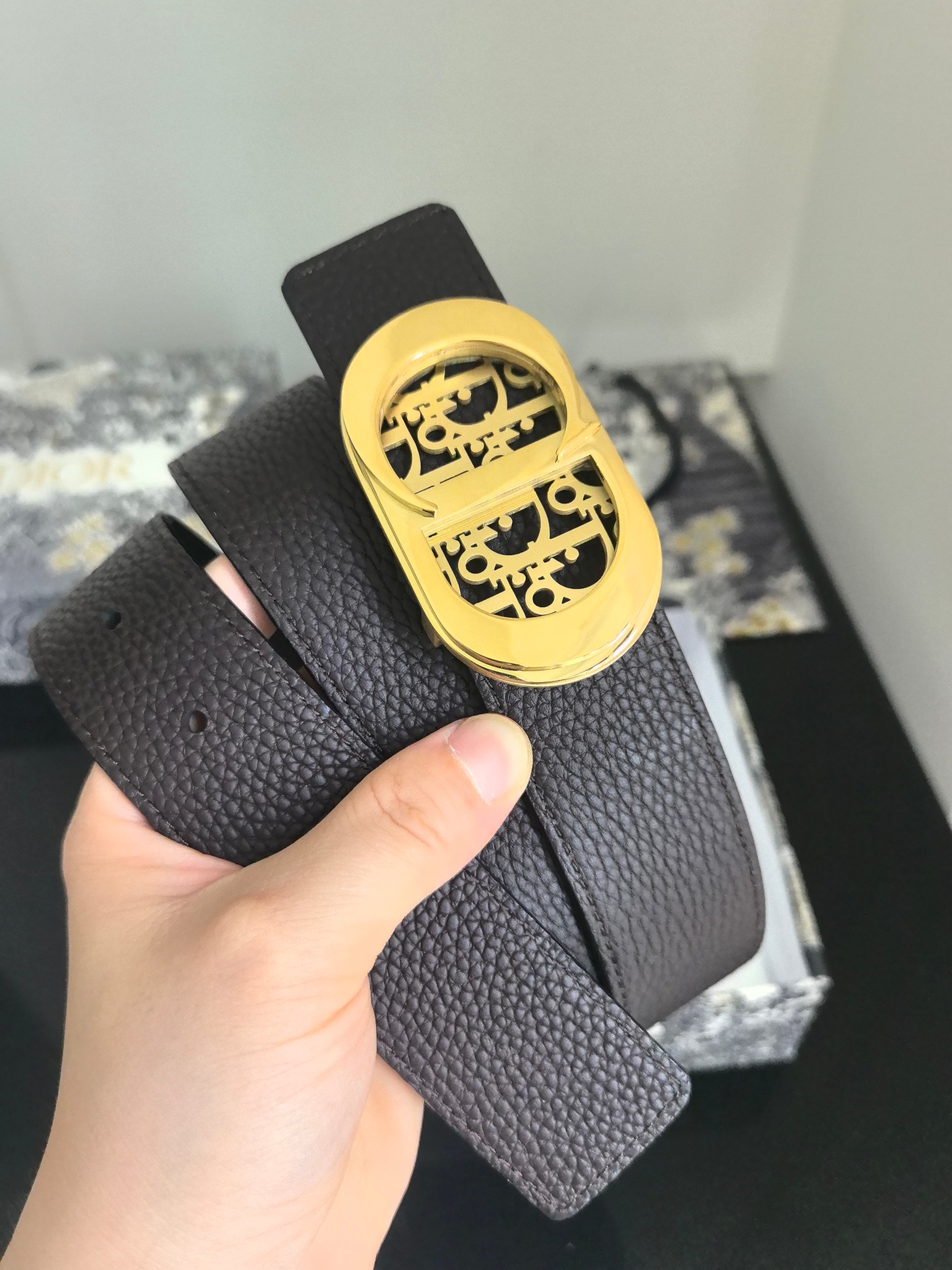 P cd家 3.4cm 原版五金扣头， 新款 双面可用 醒目的标志性徽标装点搭扣