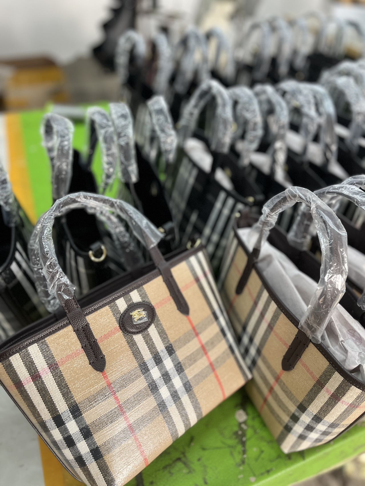 _dxZ9sWqJv2vrXnKN1TnPCQbCP-183wOYk7OpktQ