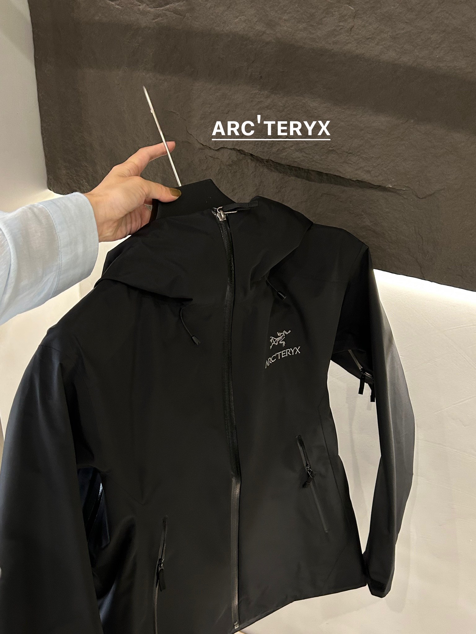 Arc’teryx AHA SV Jacket: Waterproof, Lightweight, Ideal for Harsh Environments - 图片 7
