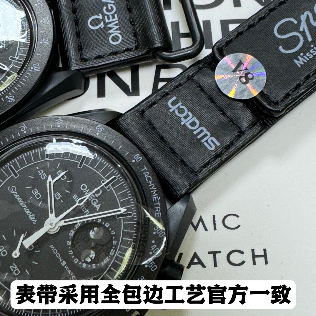 💰180💰
史努比系列。v8厂质量👍SWATCH斯沃琪x欧米茄联名款Fullmoon满月。石英机芯Snoopy史努比、月相底盘男表瑞表42mm 黑色表盘生物陶瓷表壳尼龙表带。
史努比系列V8厂质量杠杠
一体表壳官方一致
白天看不到夜光字体官方一致
加强夜光效果官方一致
灰色透明官方一致
表镜中央s标志官方一致
后盖12点电池官方一致
表带采用全包边工艺官方一致
保护膜一致 深度防水
零瑕疵 零售后。