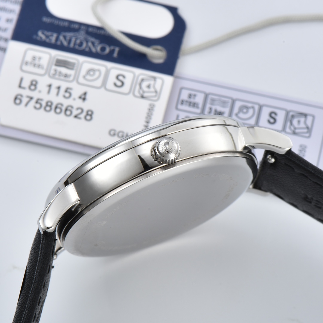 Longines Conquest Classic silver case, silver bezel, black dial, black leather strap 39mm Men's Automatic