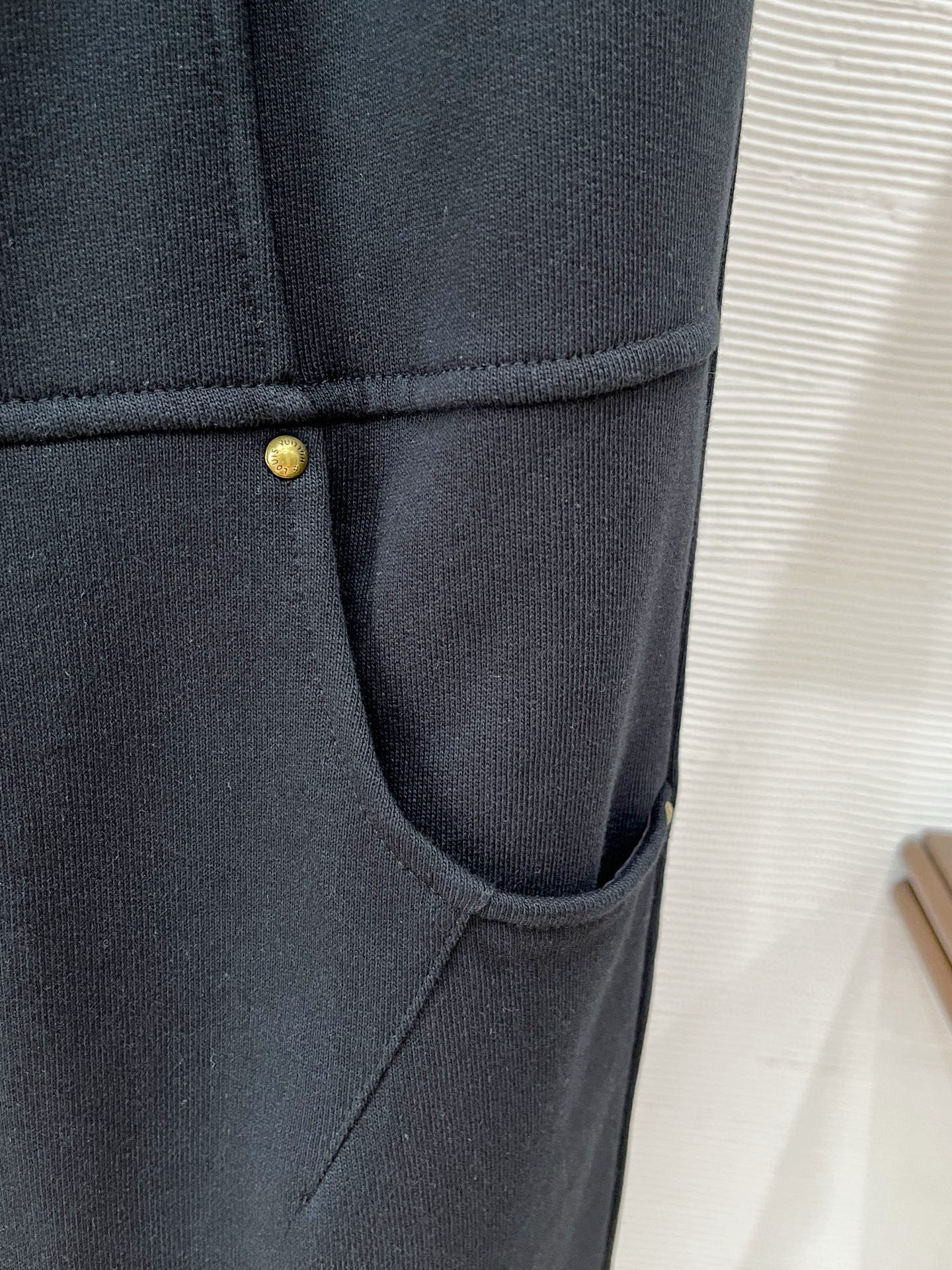 秋冬 L*v 卫衣毛圈面料 原版五金辅料 设计感足 M-XXXL