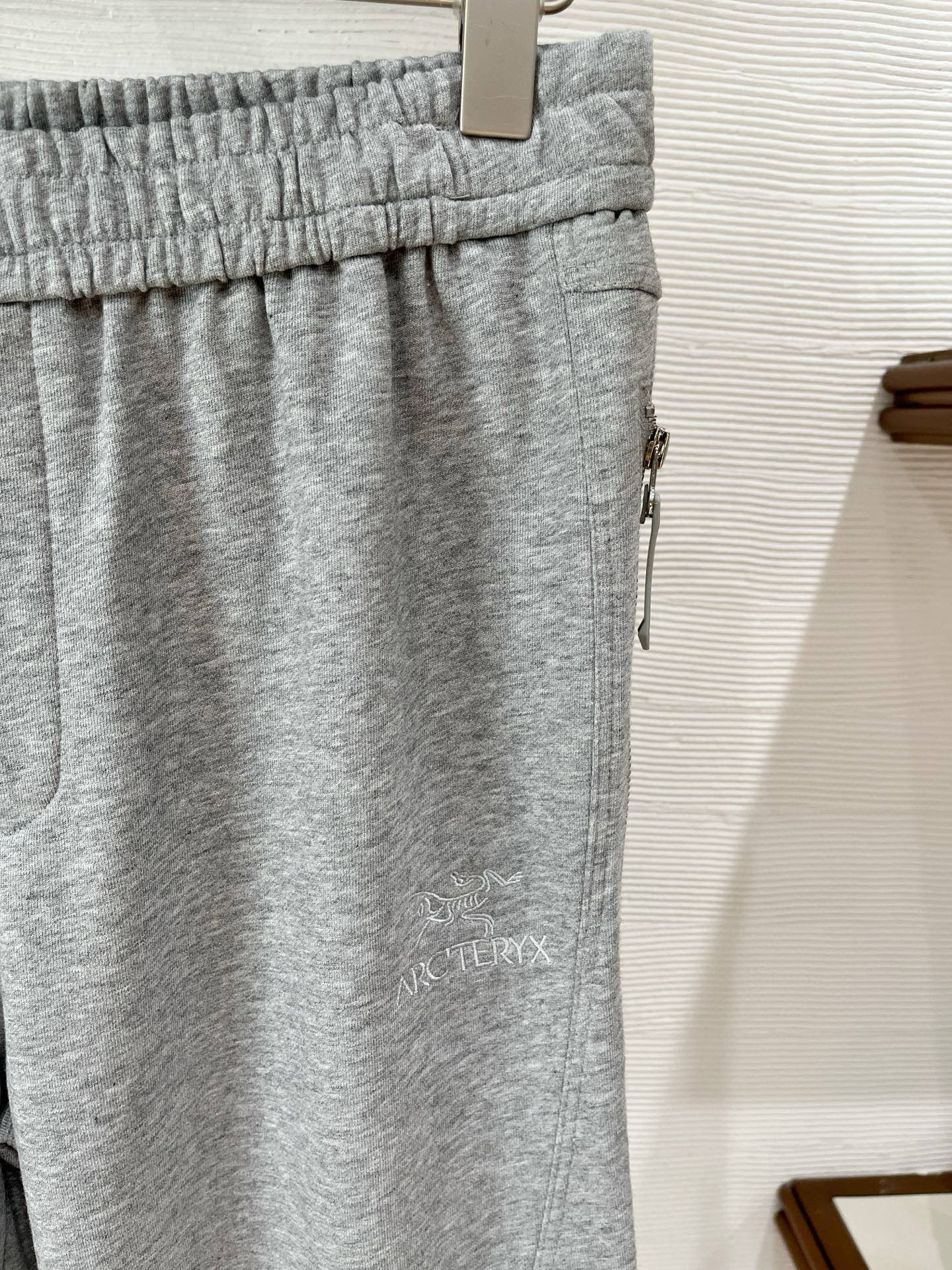 秋冬 爆炸鸟 卫衣面料 立体剪裁 单口袋拉链设计 原版五金 M-XXXL