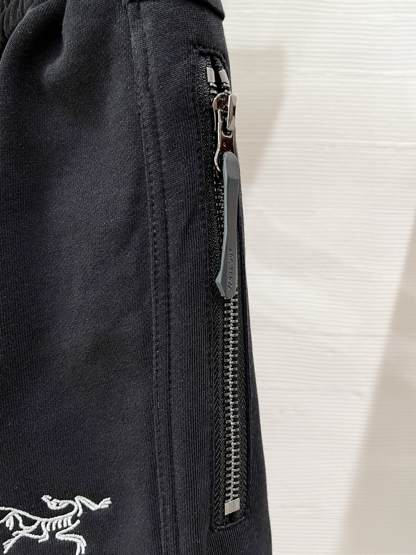 秋冬 爆炸鸟 卫衣面料 立体剪裁 单口袋拉链设计 原版五金 M-XXXL