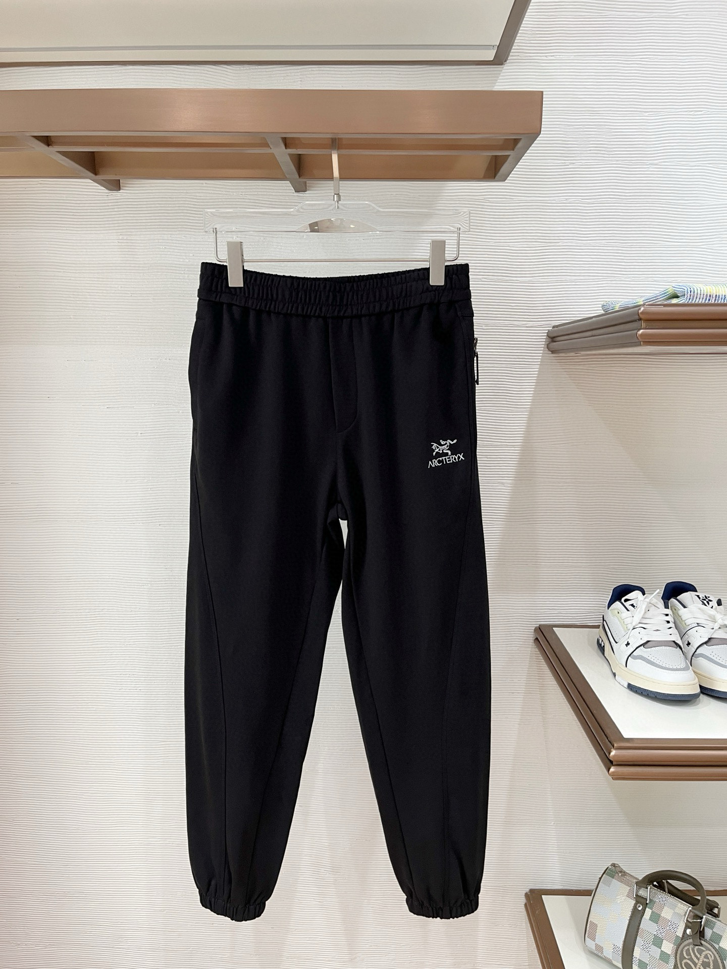 秋冬 爆炸鸟 卫衣面料 立体剪裁 单口袋拉链设计 原版五金 M-XXXL