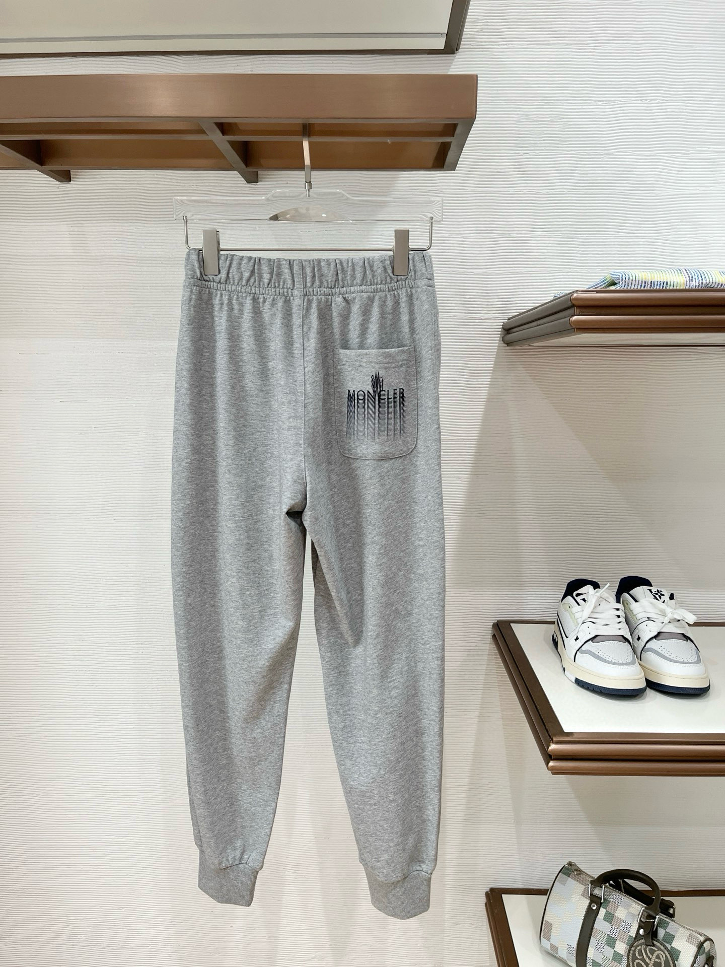 蒙口 卫衣面料 简单百搭 螺纹裤脚 M-XXXL