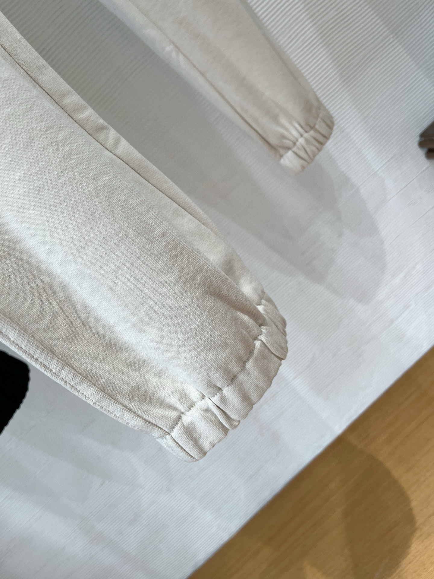 秋冬 巴宝莉 毛圈面料 十字纹绣花 最新战马 小裤脚 M-4XL