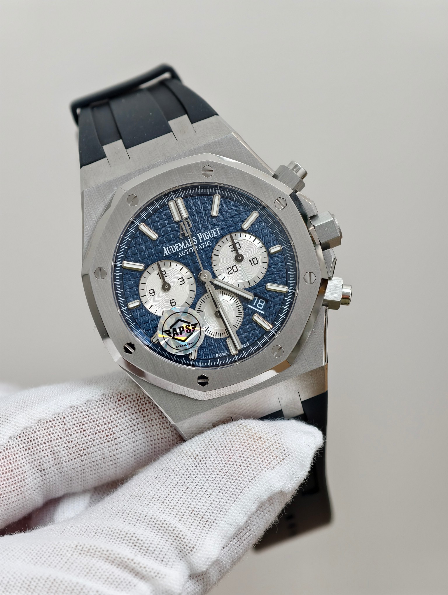 NO:641463,AS new product Royal Oak 26331 blue tape model, 4801 movement upgrade and modification, CNC case original data mold opening, top quality workmanship,19860909AS新品 皇家橡树26331蓝面胶带款,4801机芯升级改装,cnc壳套原装数据开模,做工顶级,,Watch