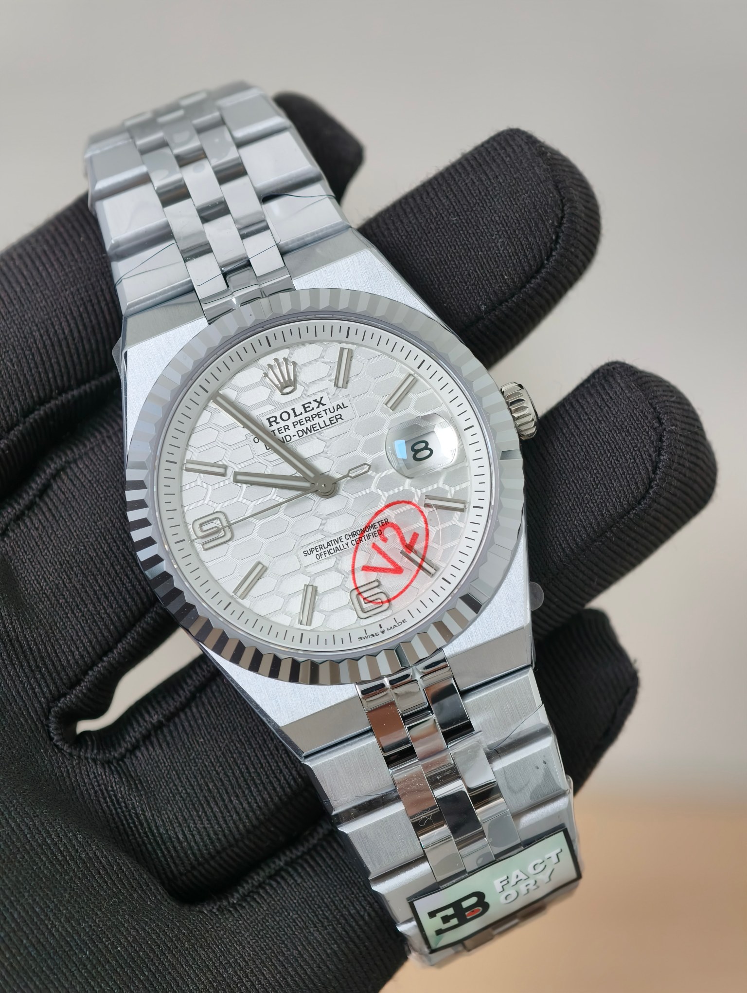 NO:764793,EB Factory's new Lu Shi counterweight version is 40mm. The entire watch has good brushing and polishing details. The molded movement is top-notch in workmanship.19860909EB厂 新款陆使配重版本40mm 整表拉丝打磨细节不错 开模机芯 做工顶级,,Watch