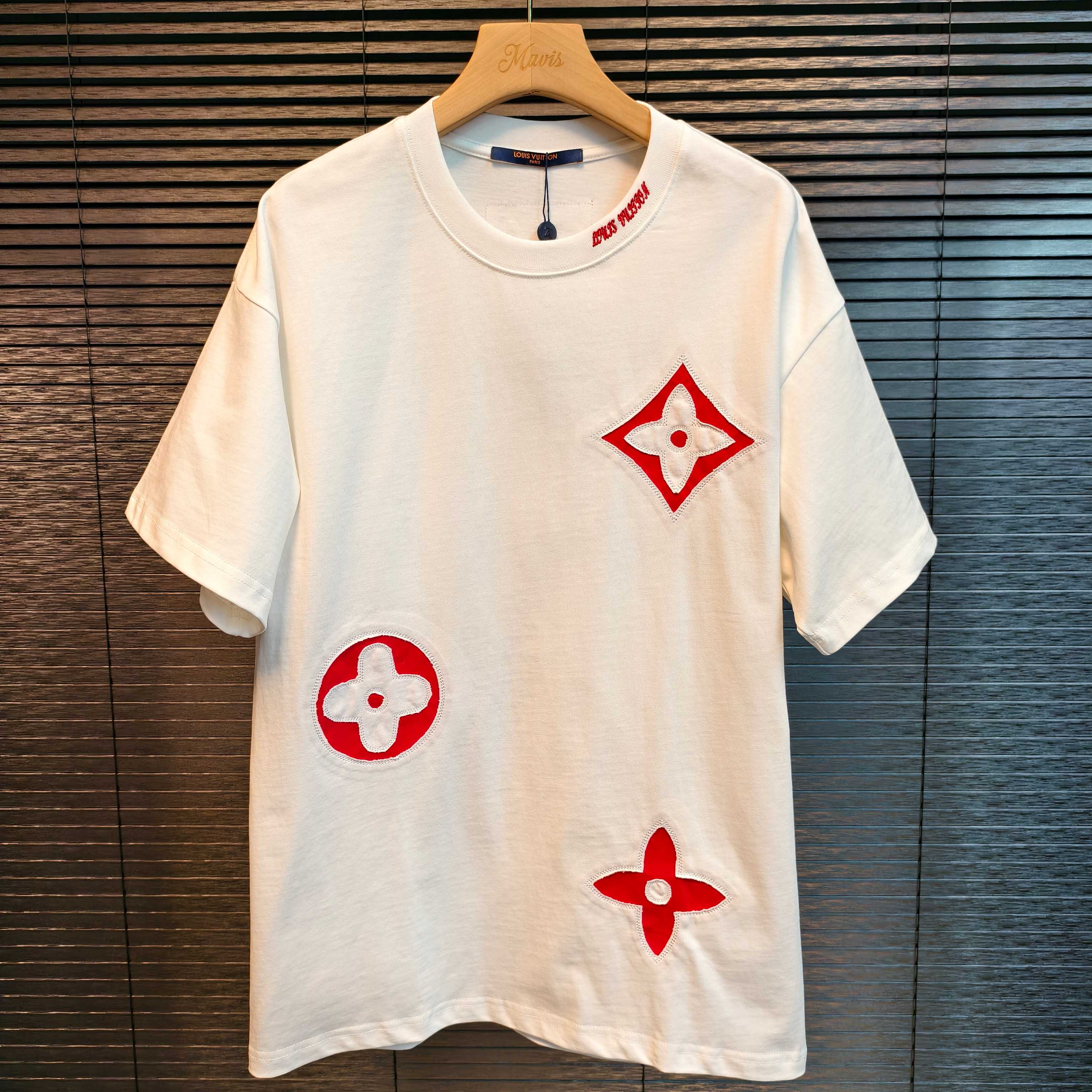 NO:160889,2025SS Customized 320g pure cotton fabric Washed with high temperature, No shrinkage, No deformation, No fading, No hair loss, Men and women, Short-sleeved T-shirt Color black/white Size S-XL,,T-shirt,tees, t-shirt,alexander wang198609092025SS 定制320g纯棉面料 经高温洗水处理 不缩水 不变形 不掉色 不掉毛 男女同款 短袖t恤 颜色黑色/米白 尺码S-XL,,T-shirt,tees，t-shirt,alexander wang,Men's clothing