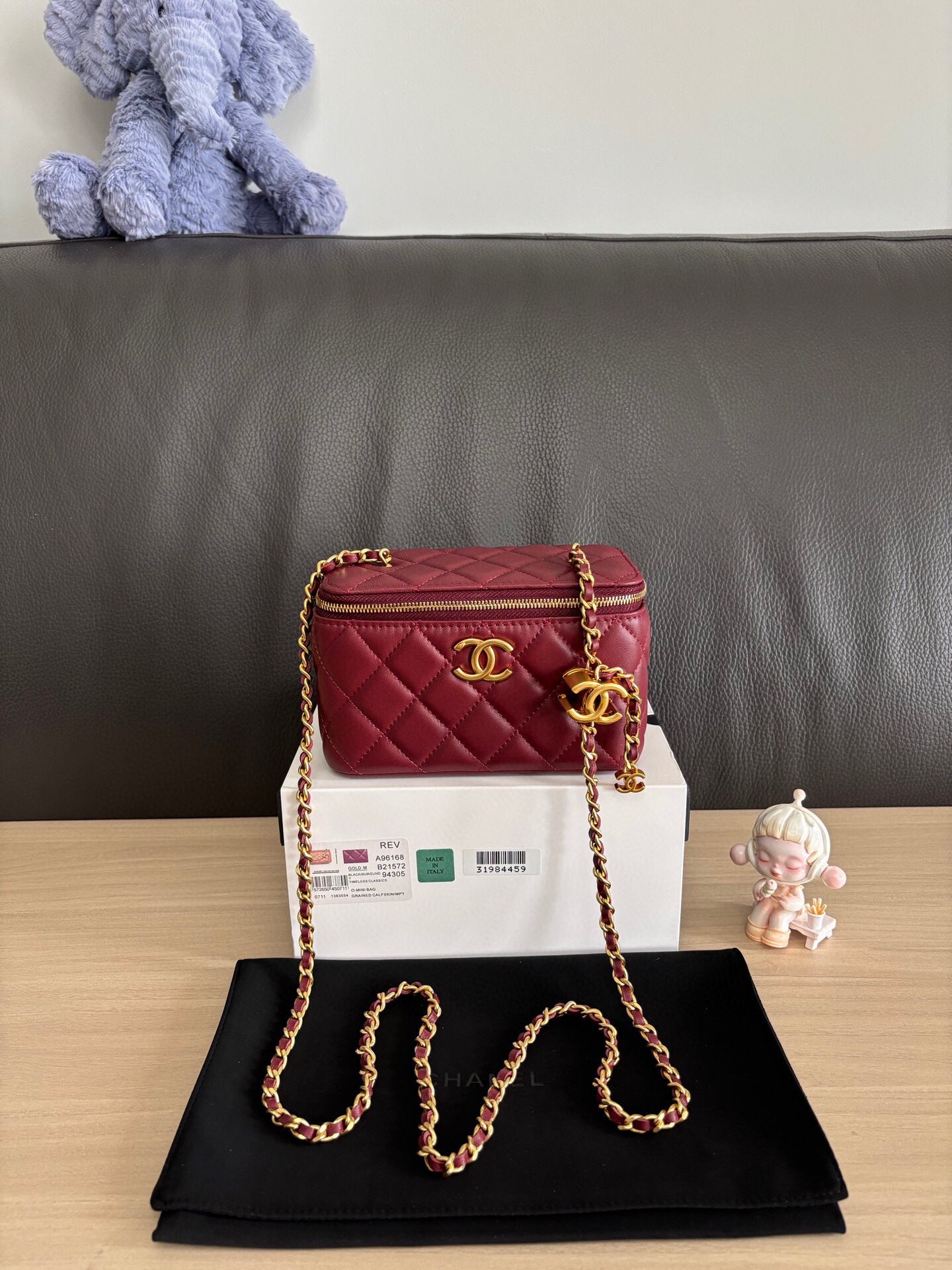 Chanel Quilted Vanity Case with Chain Strap - Burgundy Leather Handbag