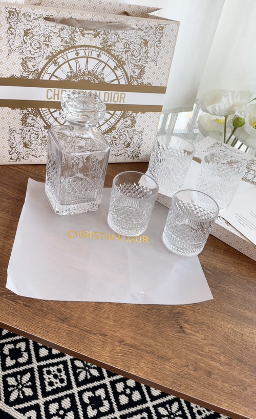 Christian Dior Set, Whiskey Decanter with Four Glasses, Luxury Drinkware Set 1 Christian Dior Set, Whiskey Decanter with Four Glasses, Luxury Drinkware Set