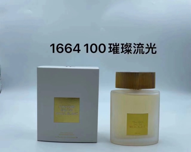 Tom Ford Eau De Soleil Blanc, Luminous and Radiant Fragrance for Women, 100 ml 1 Tom Ford Eau De Soleil Blanc, Luminous and Radiant Fragrance for Women, 100 ml