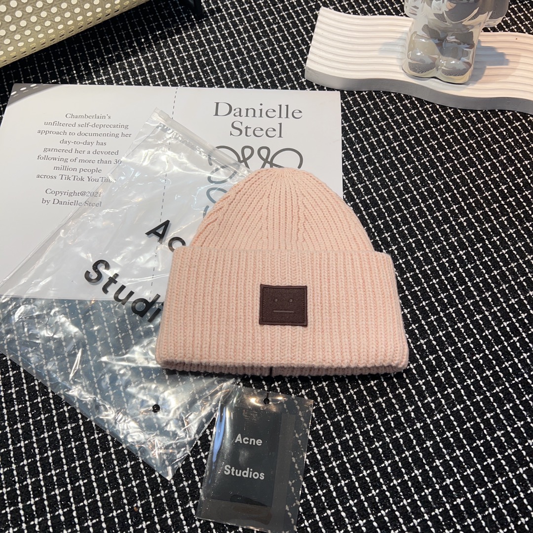 NO:190449,Acne Smiling Face New Color!  Rose beige with brown label, so high-end and very good-looking. I like to keep my own hat. Fisherman's hat. Baseball hat. Knit hat. Hats. Acne studios. Espadrilles. Hats.19860909Acne笑脸 新色！玫瑰米色配棕色标,好高级好喜欢自留了帽子渔夫帽棒球帽针织帽,帽子,acne studios,espadrilles,hats,hat