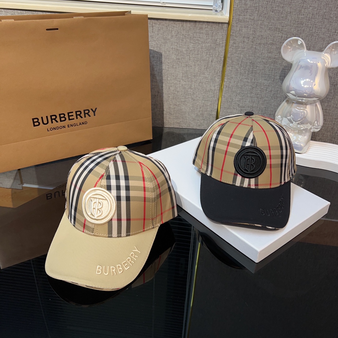Gorra de béisbol Burberry de nivel personalizado, estilo elegante al máximo, cuadros clásicos combinados, 👍 forma espe…