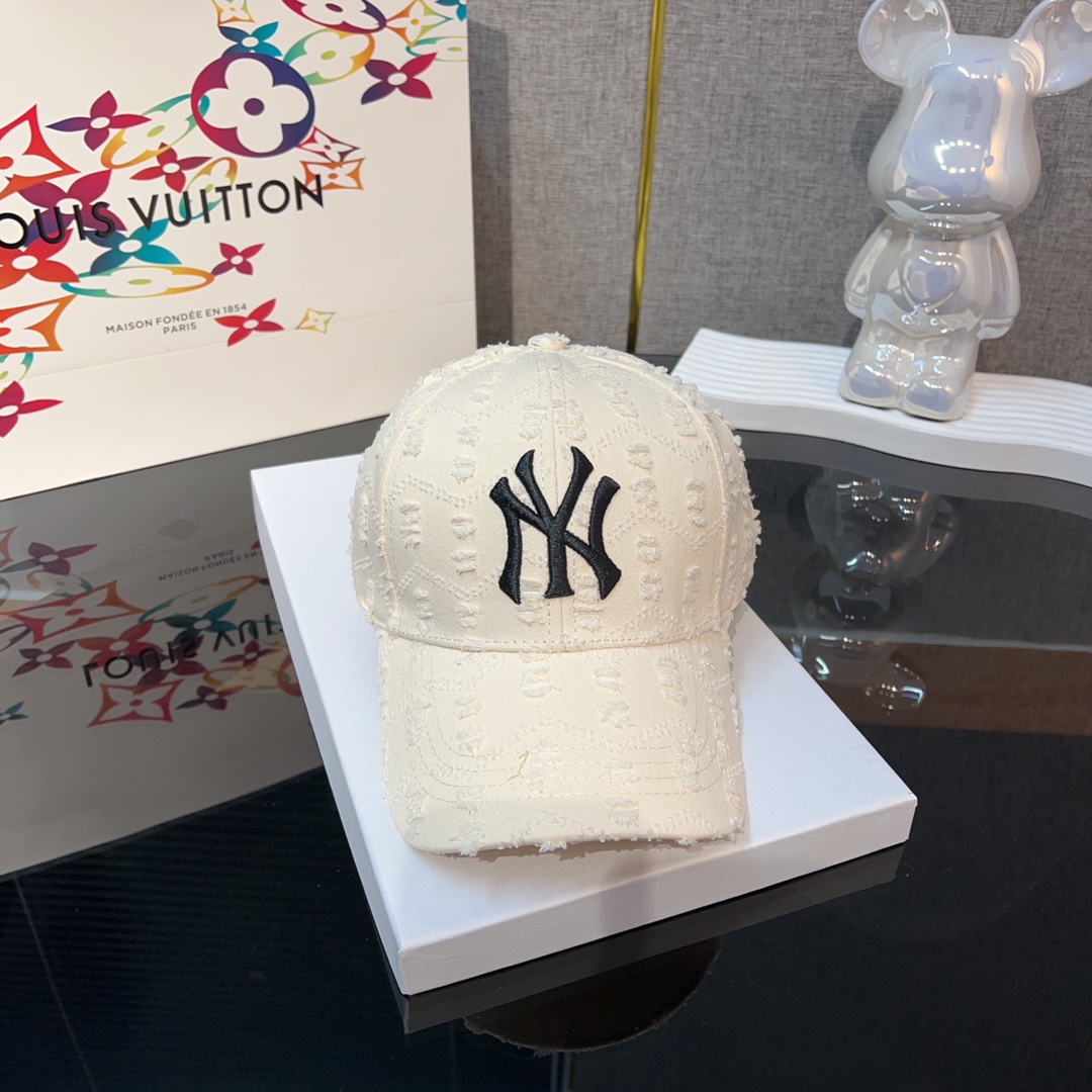 NO:191640,NY* Breaked Old Baseball Cap Treasure item!  Old and destructive embroidered baseball cap, three versatile colors, super small face, big head, worry-free, really handsome~ Hats, fisherman hat, baseball hat, knit hat, hat, espadrilles, hats19860909NY* 破洞做旧棒球帽 宝藏单品！做旧破坏刺绣鸭舌帽 三个百搭颜色超级显脸小 大头围无忧 真的有被帅到~帽子渔夫帽棒球帽针织帽,帽子,espadrilles,hats,hat